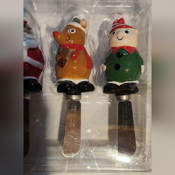 New Ceramic Christmas Cheese Spreaders Knives Snowman Santa Reindeer - Picture 2 of 6